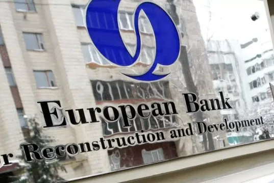 AYİB: Azərbaycanda ÜDM-in artım proqnozu karbohidrogen qiymətlərinə və istehsal həcmələrinə həssas olaraq qalır