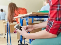Azərbaycanda orta məktəblərdə internetə çıxış məhdudlaşdırılıb