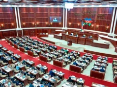 Azərbaycanda sosial şəbəkələrlə bağlı yeni qanun layihəsi: 16 yaşdan kiçiklərə giriş qadağası, tələbləri pozan platformalara sərt cəzalar