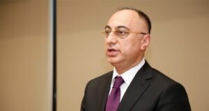 AQTA satışda 4 ton saxta bal aşkar edib: qurumun “qara siyahısında” qara kürü, “kənd toyuğu” və spirtli içkilər də var