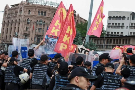 Türkiyənin bir neçə şəhərində NATO sammitinə qarşı aksiyalar keçirilib