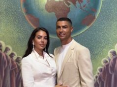 Ronaldo dörd övladınını anası Rodrigeslə rəsmən evləndi