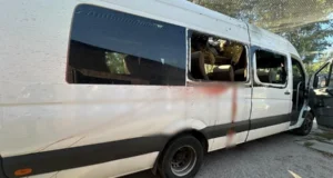 Rusiya qüvvələri Ukraynada mülki nəqliyyata zərbə endiriblər: ölənlər və yaralananlar var