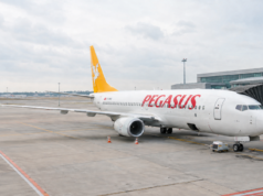 Zelenskinin xəbərdarlığından sonra Moskva aeroportları ard-arda iki gecə fəaliyyətini dayandırıb